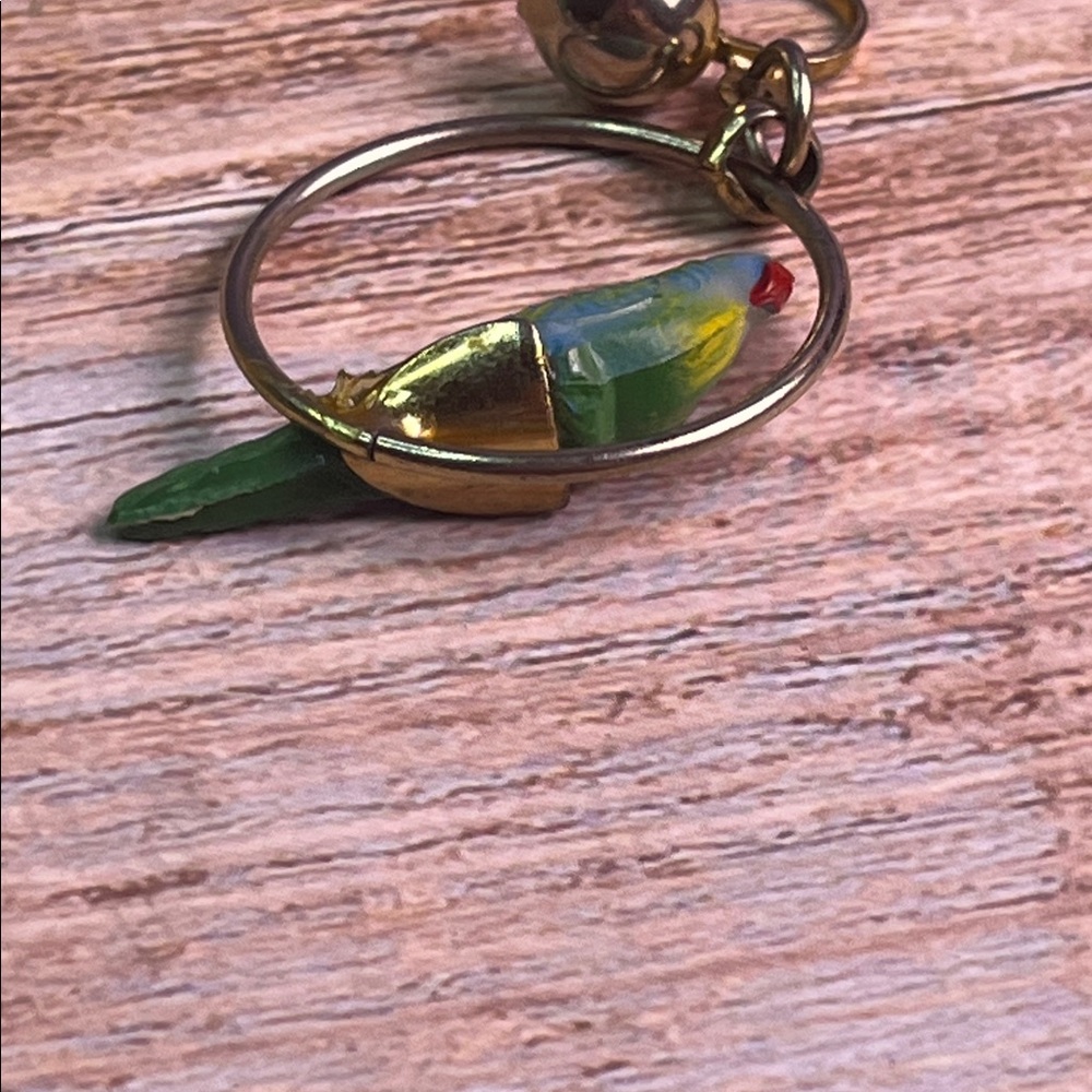 Vintage Handmade Green& Blue Bird Goldtone Dangle Screwback earrings - Picture 12 of 14
